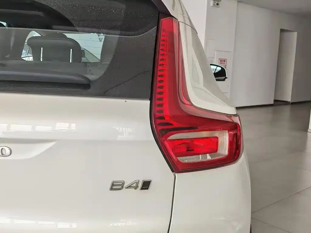 Volvo XC40 — миниатюра 17