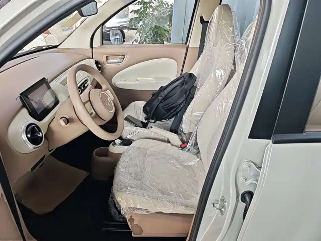 Wuling MINIEV — миниатюра 15