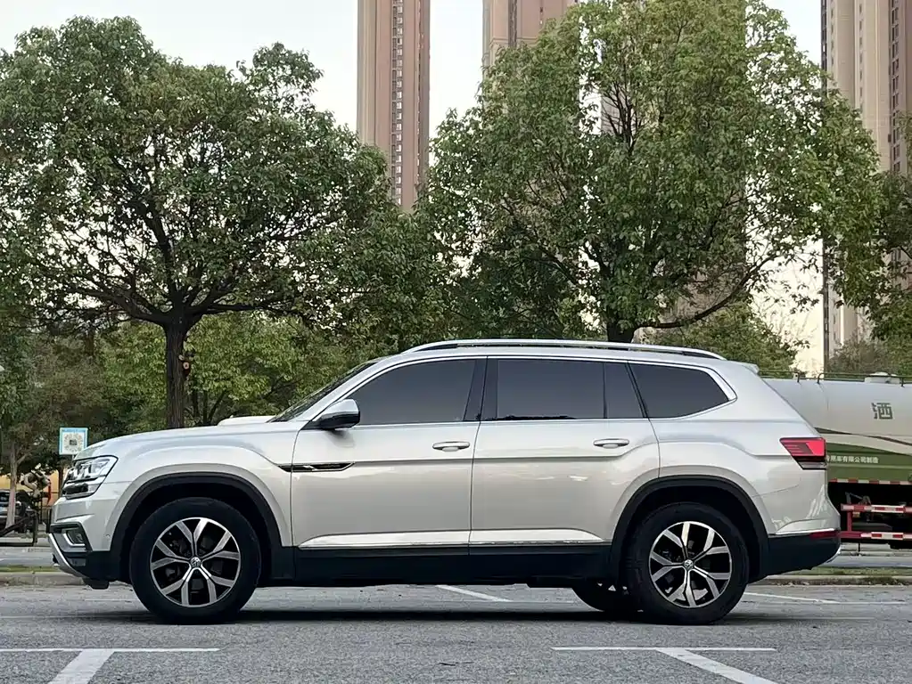 Volkswagen Teramont — миниатюра 7