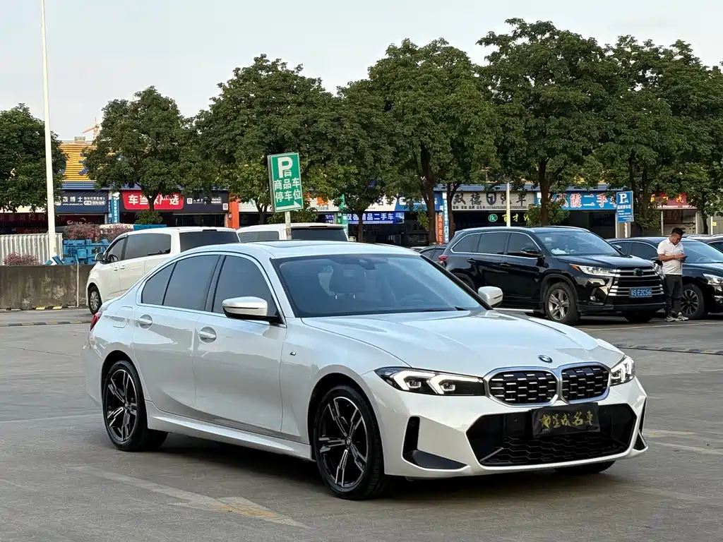 BMW 3 Series — миниатюра 3