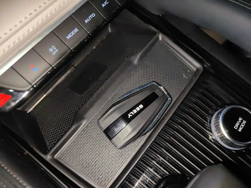 Geely Xingyue L — миниатюра 12