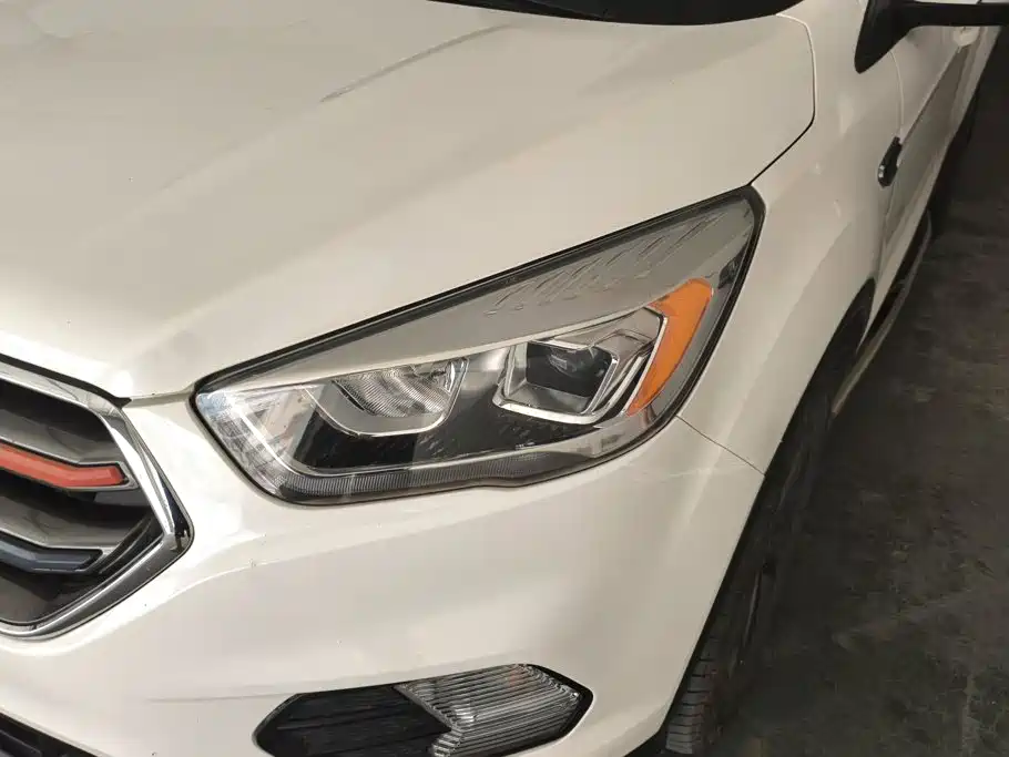 Ford Kuga — миниатюра 5