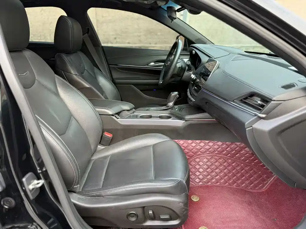 Cadillac CT4 — миниатюра 8