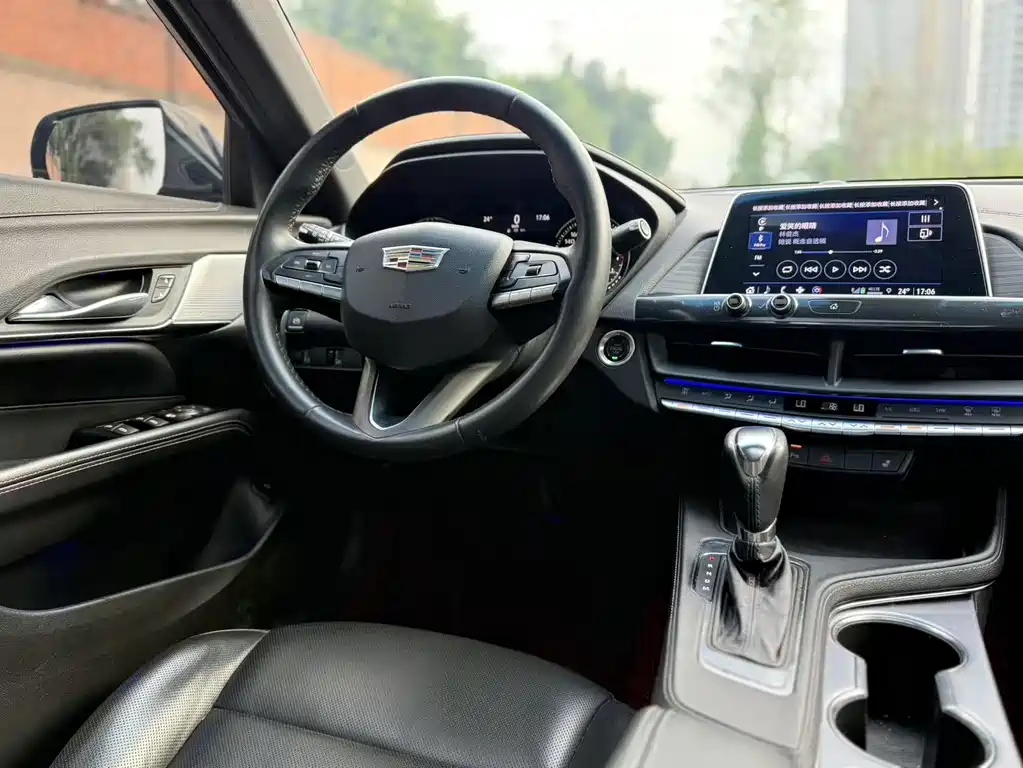 Cadillac CT4 — миниатюра 10