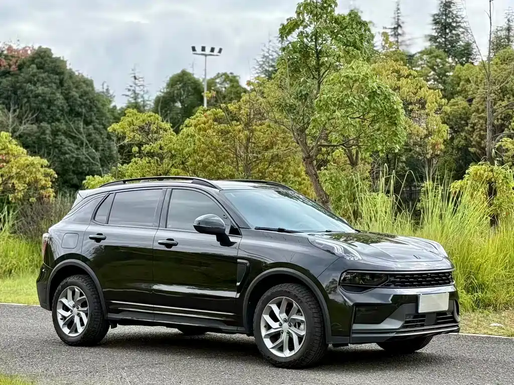 Lynk & Co 01 — миниатюра 3