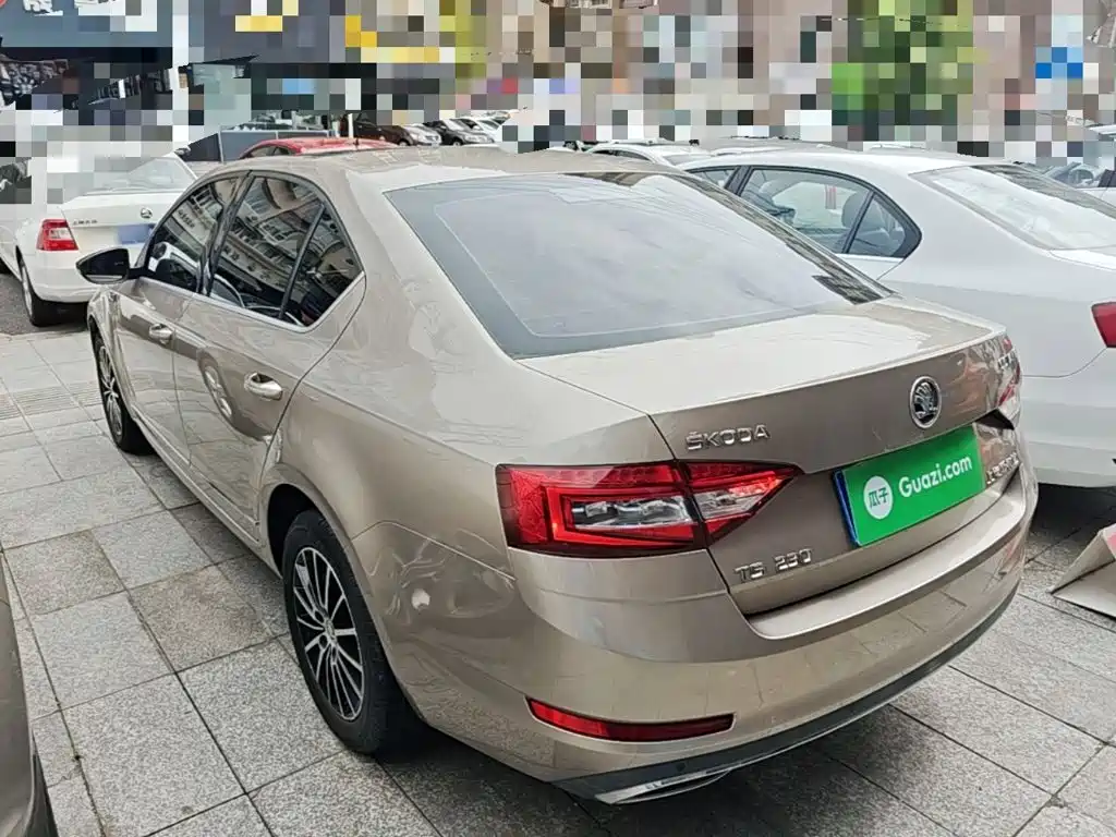 Skoda Octavia — миниатюра 5