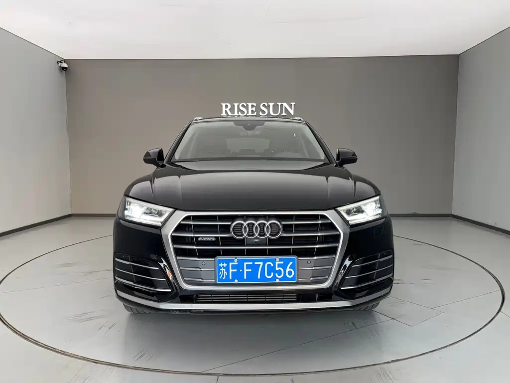 Audi Q5L — миниатюра 2