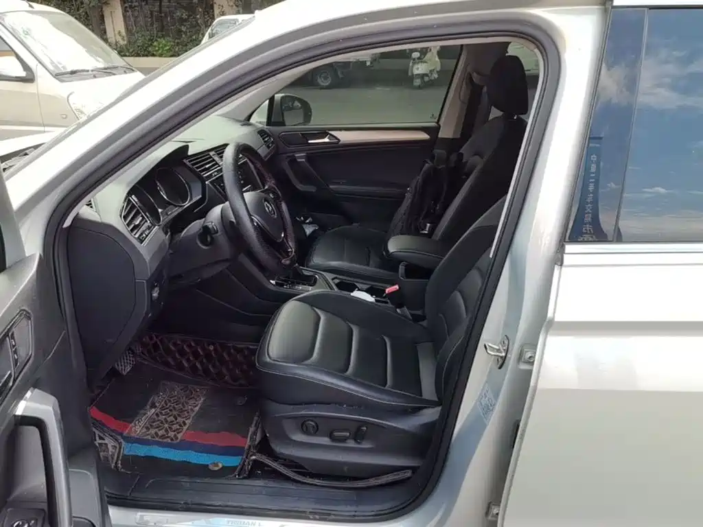 Volkswagen Tiguan L — миниатюра 15