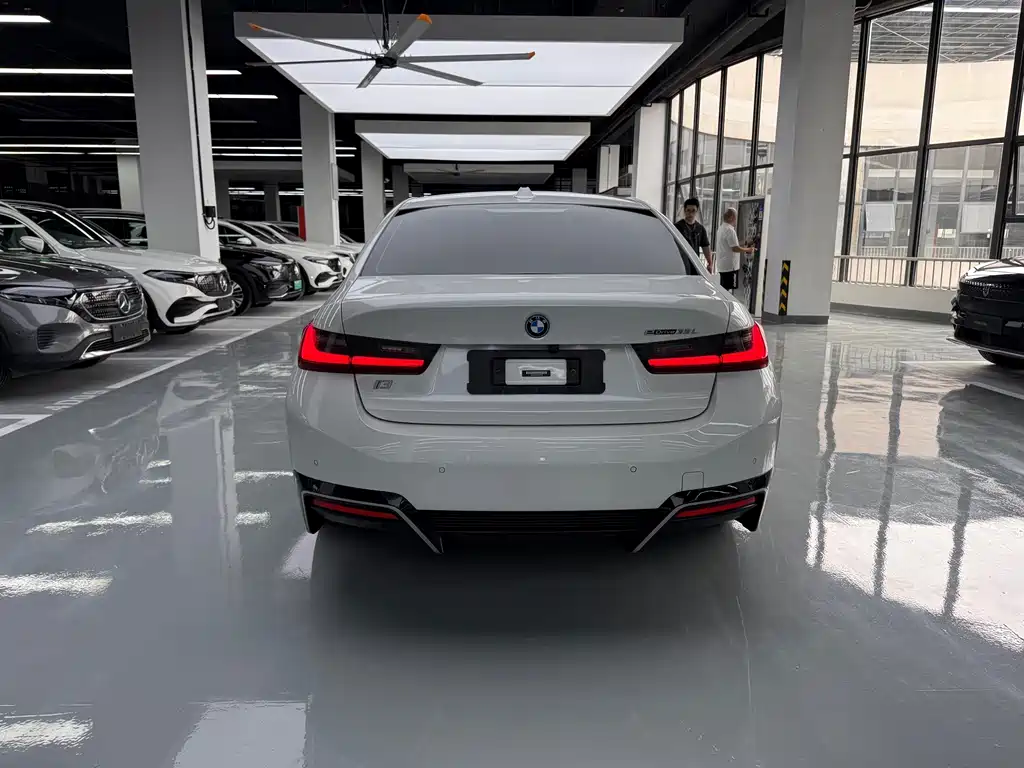 BMW i3 — миниатюра 16