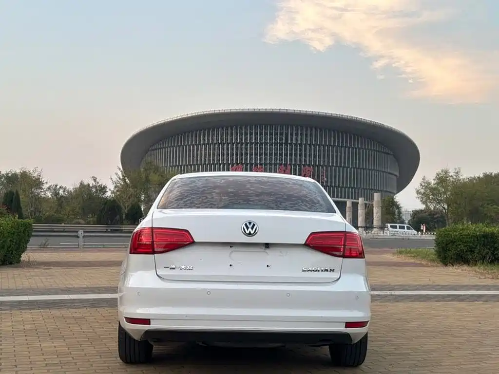 Volkswagen Sagitar — миниатюра 5