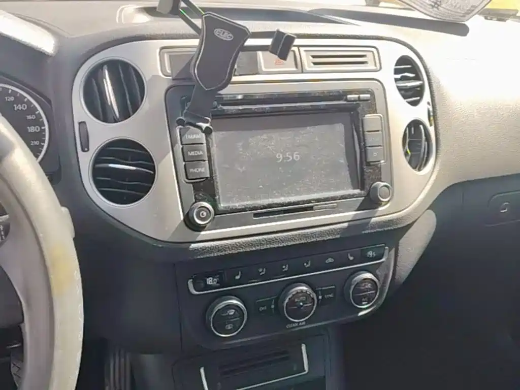 Volkswagen Tiguan — миниатюра 6