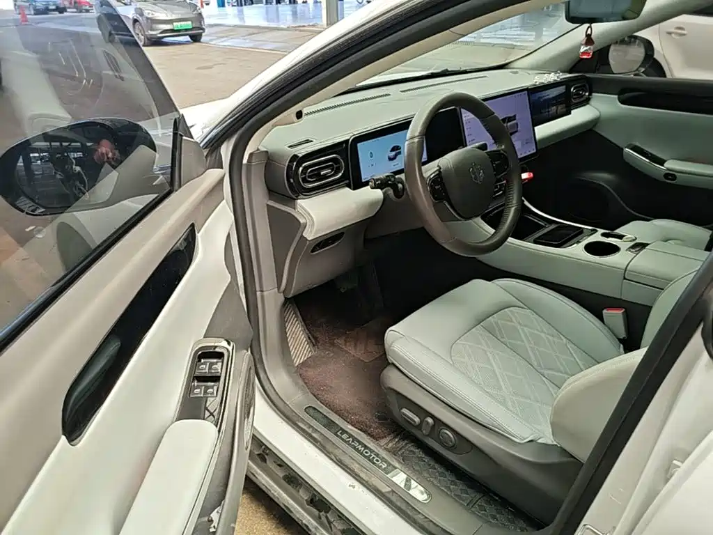 Leapmotor Leapmotor C01 — миниатюра 16