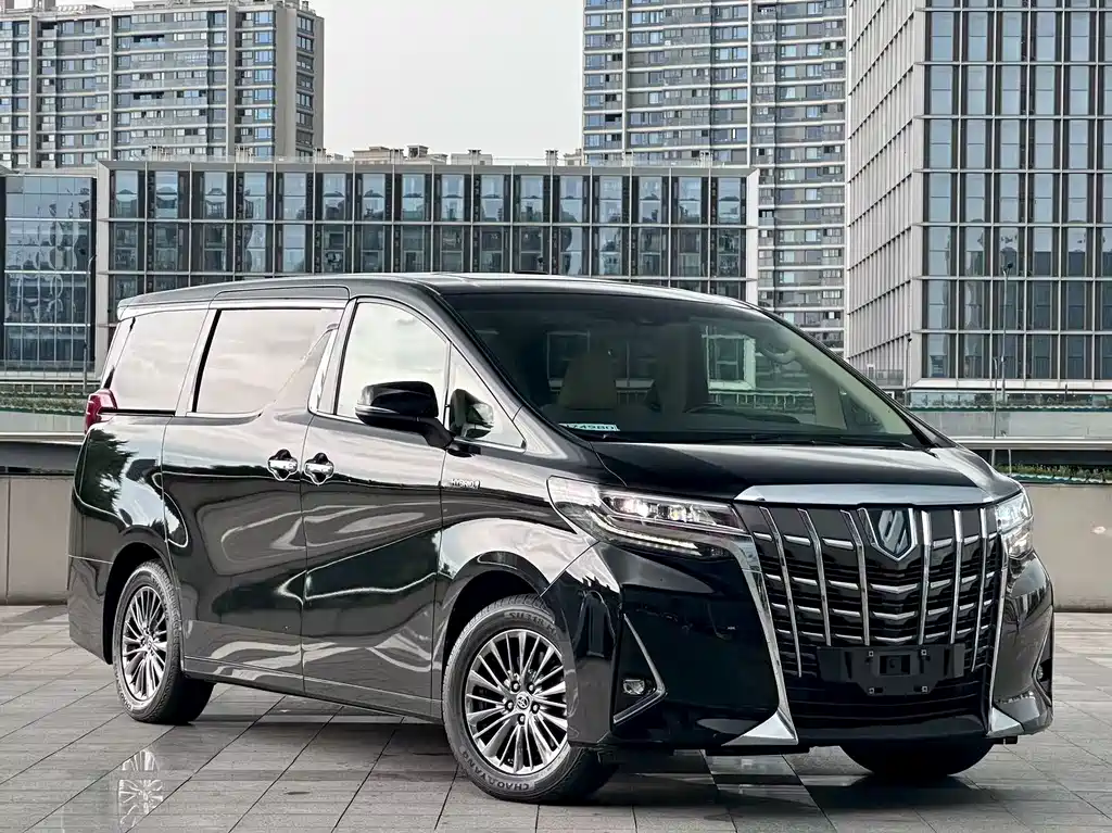 Toyota Alphard — миниатюра 3