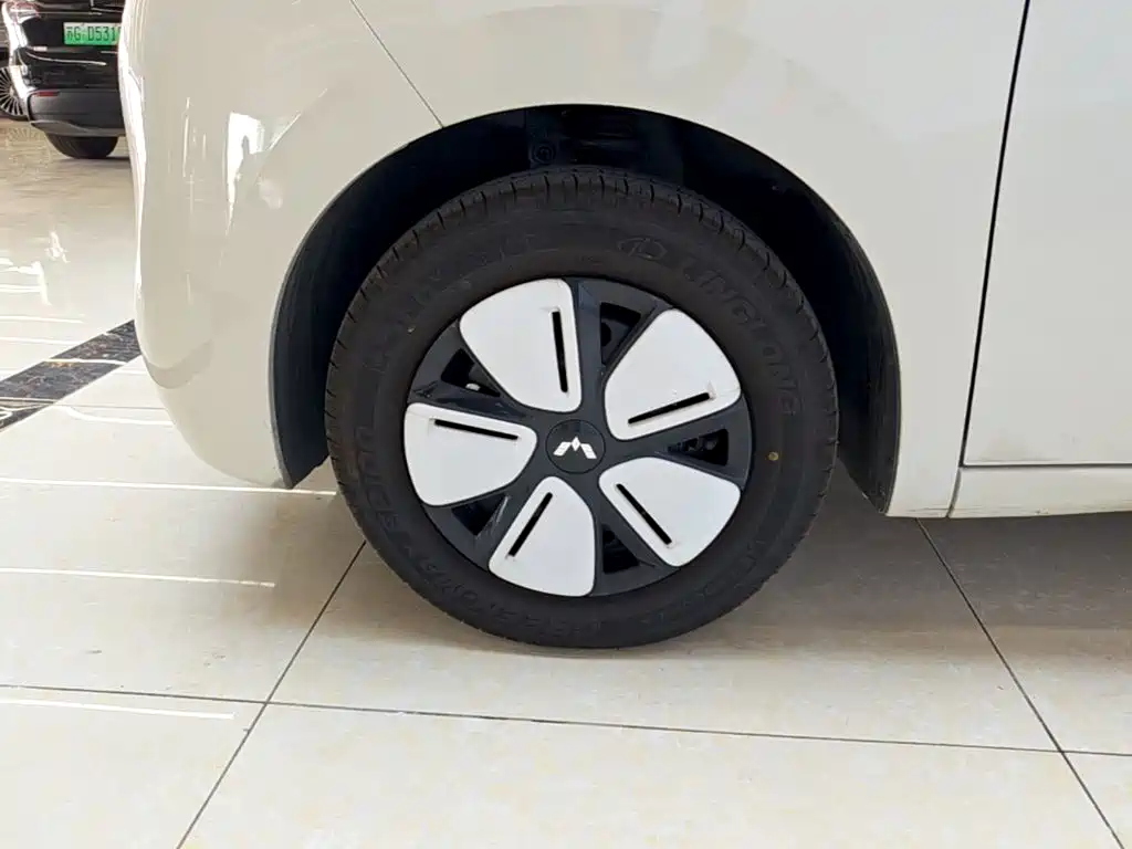 Wuling MINIEV — миниатюра 23