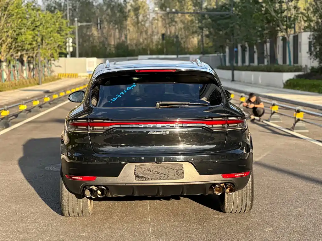 Porsche Macan — миниатюра 8