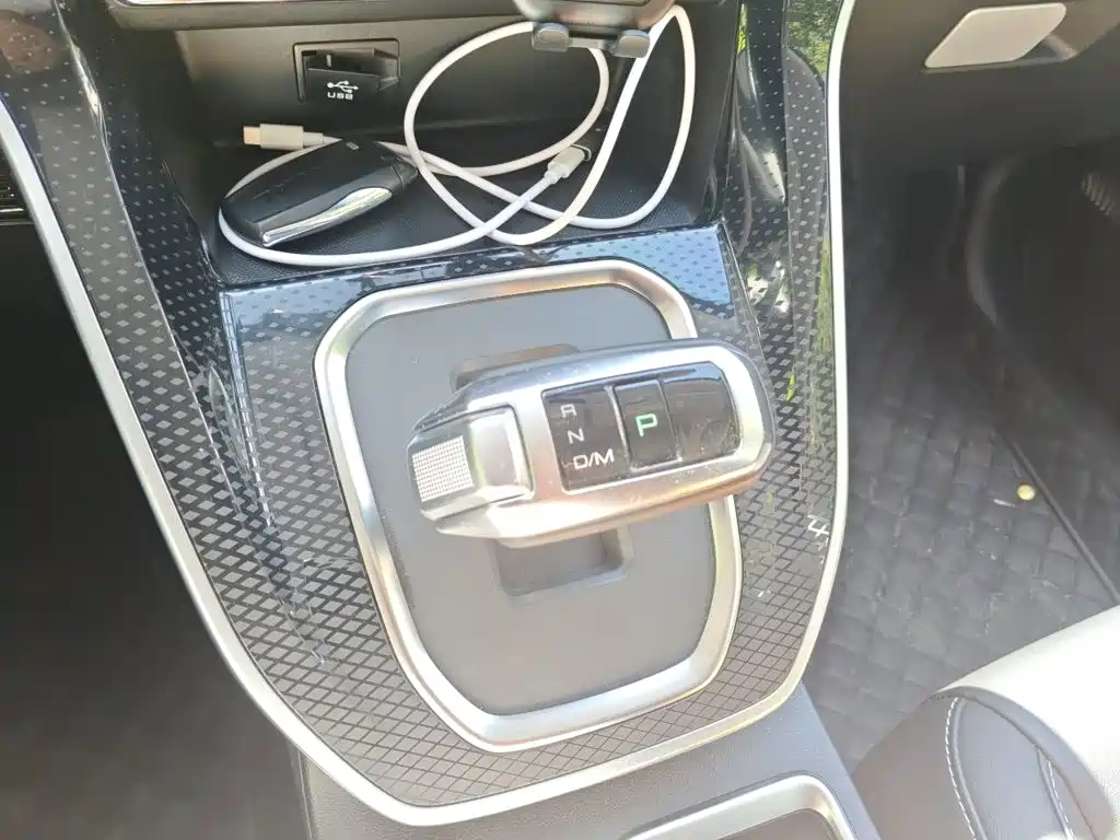 Haval M6 — миниатюра 10
