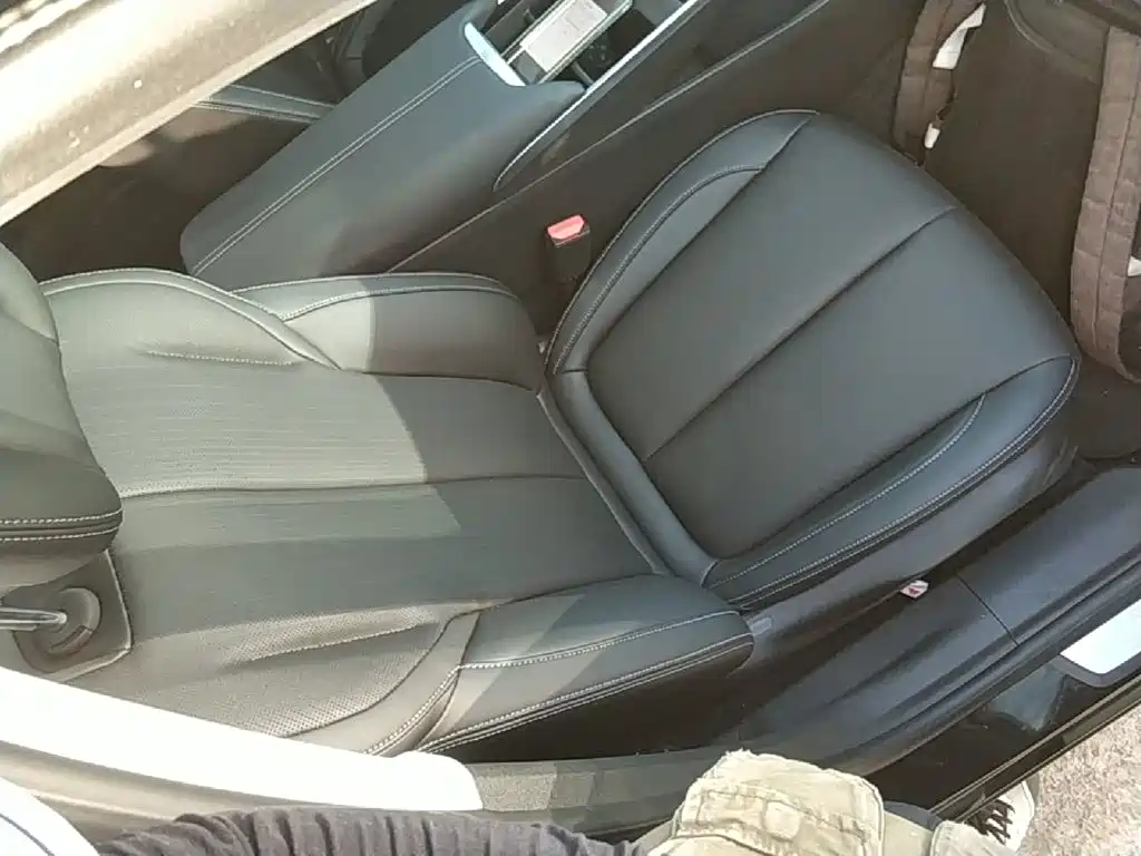Buick LaCrosse — миниатюра 25