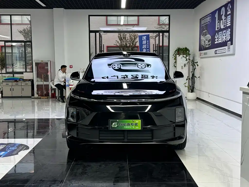 Li Auto Li L6 — миниатюра 2