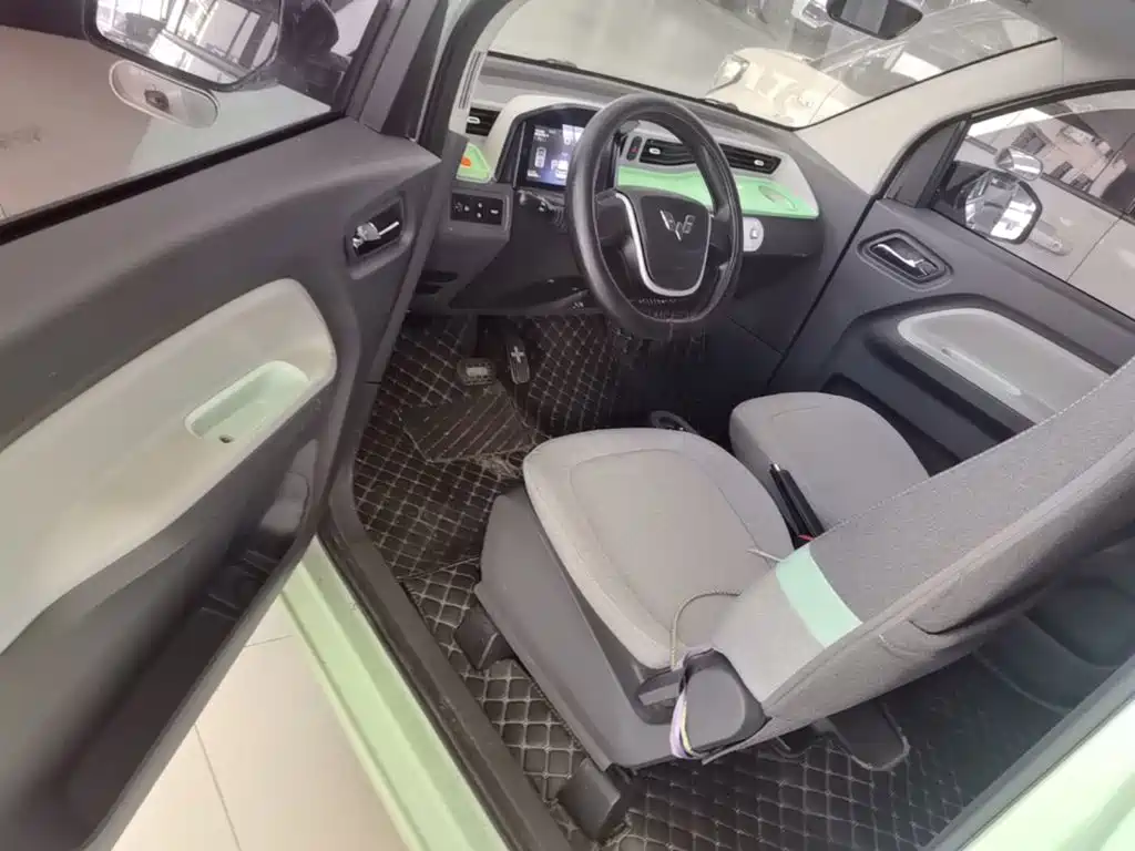 Wuling MINIEV — миниатюра 16