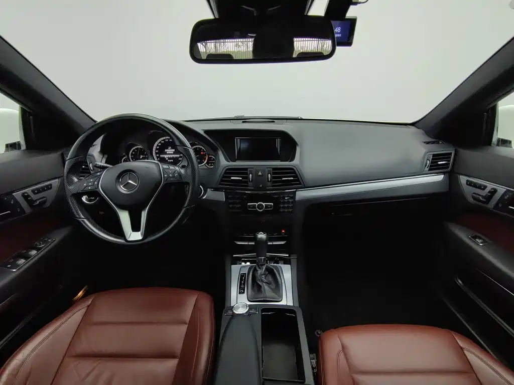 Mercedes-Benz E-Class (Import) — миниатюра 5