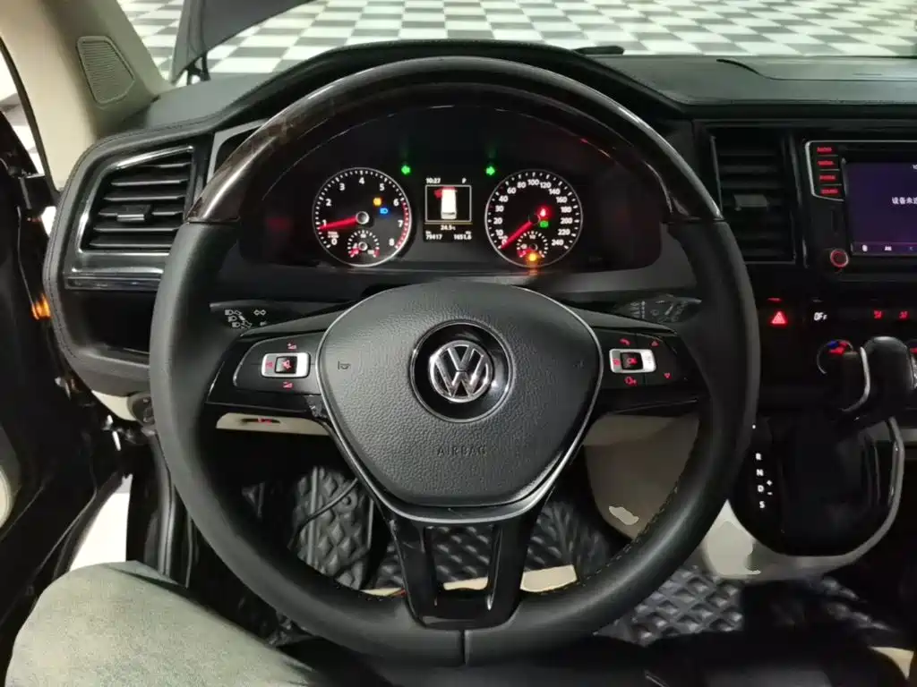 Volkswagen Caravelle — миниатюра 11