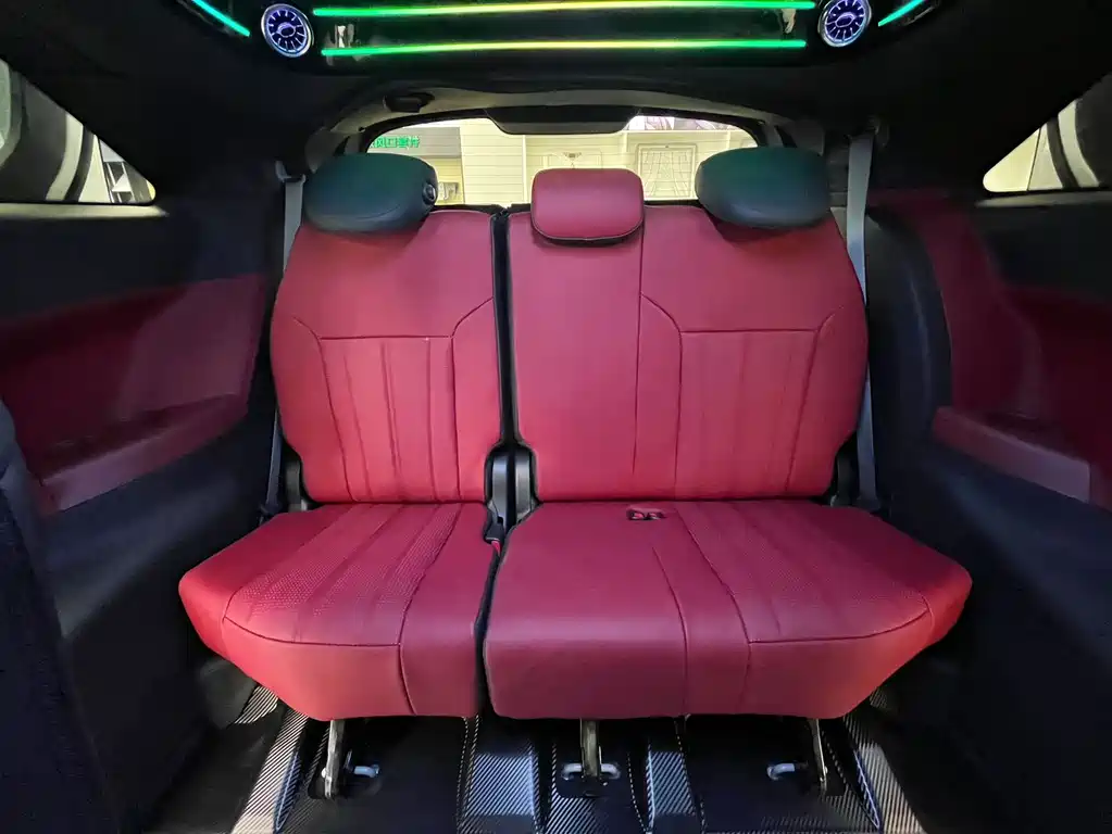 Toyota Granvia — миниатюра 13