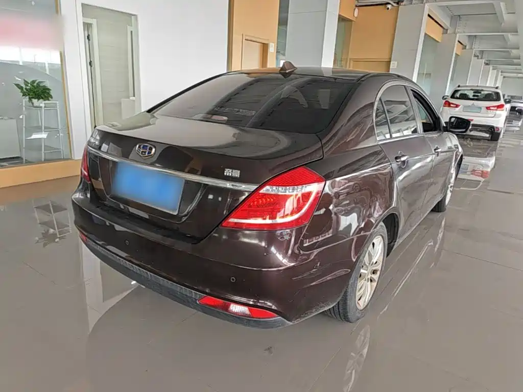 Geely Emgrand — миниатюра 7
