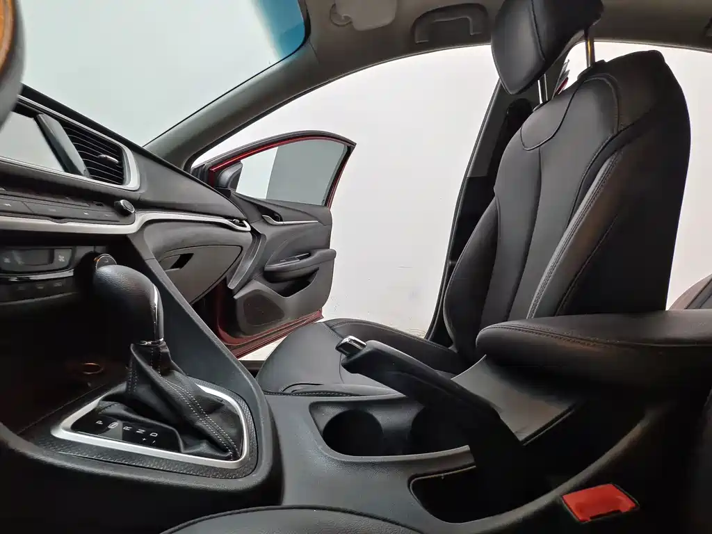 Buick Excelle — миниатюра 12