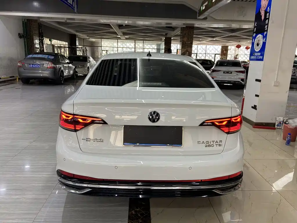 Volkswagen Sagitar 2023 280TSI DSG