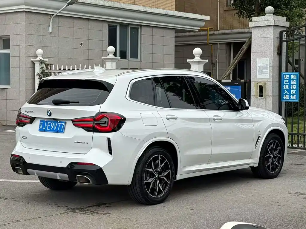 BMW X3 — миниатюра 7