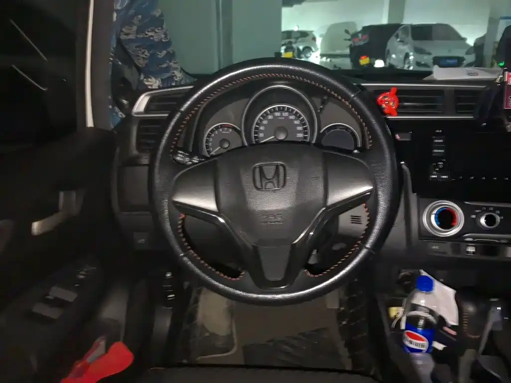 Honda Fit — миниатюра 6