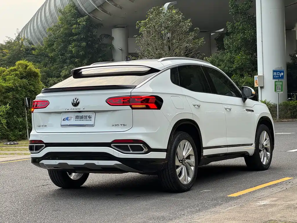 Volkswagen X — миниатюра 7