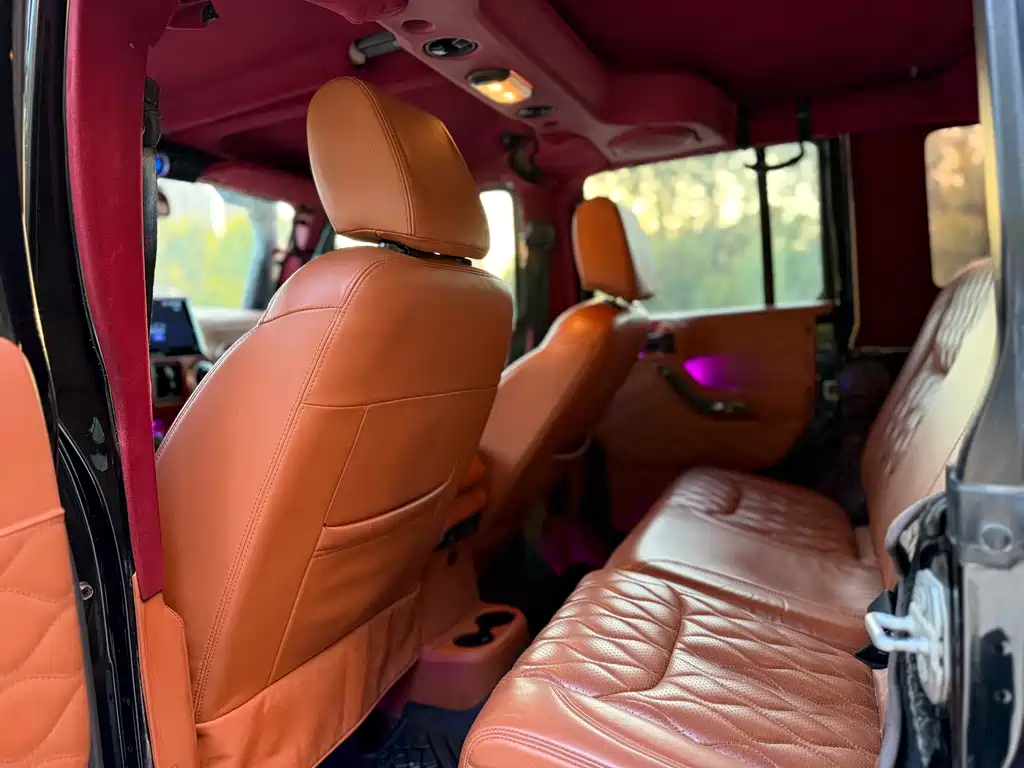 Jeep Wrangler — миниатюра 7