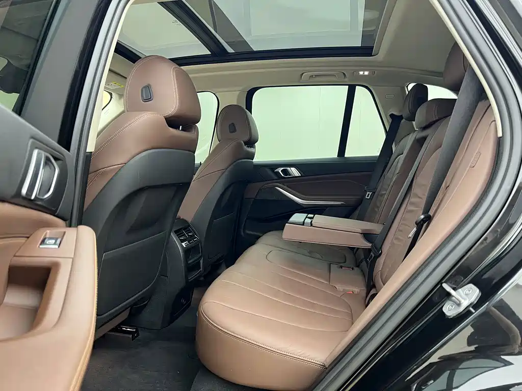 BMW X5 (Import) — миниатюра 18
