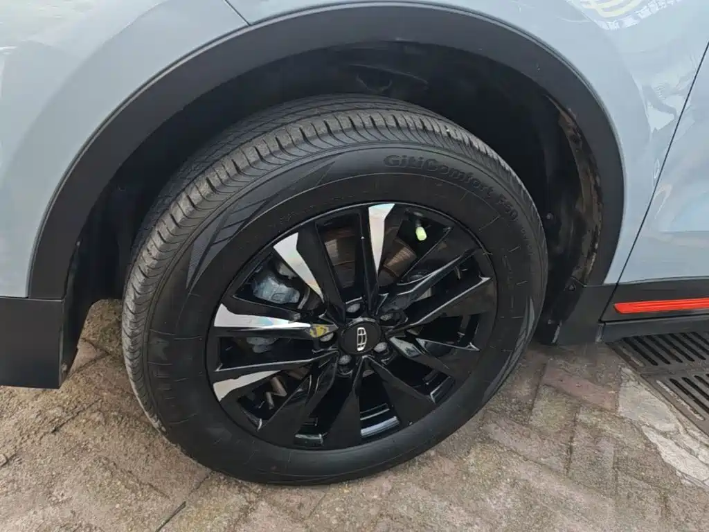 Geely Boyue — миниатюра 23