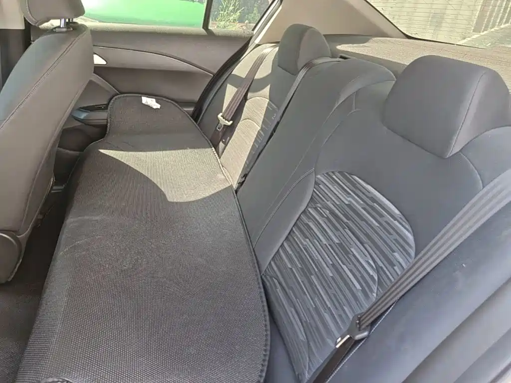 Chevrolet Cavalier — миниатюра 17