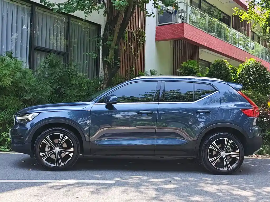 Volvo XC40 — миниатюра 7