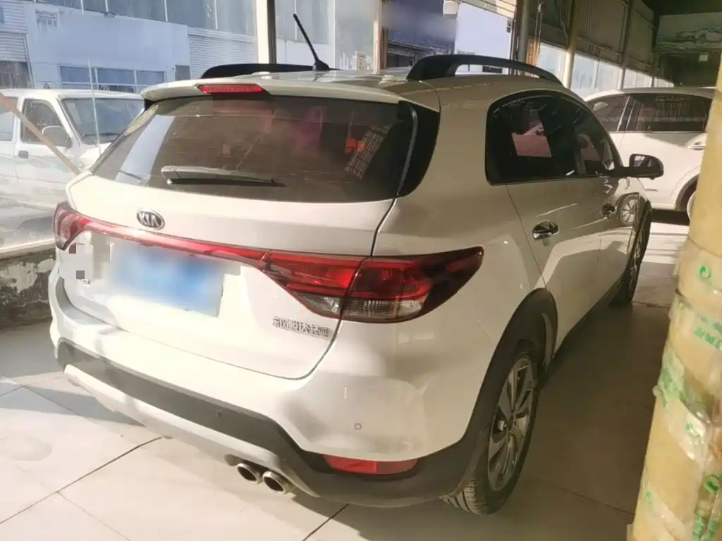 Kia KX Cross — миниатюра 7