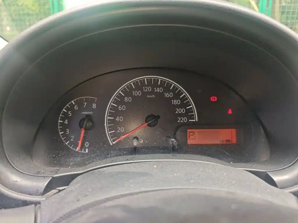 Nissan Sunny — миниатюра 4