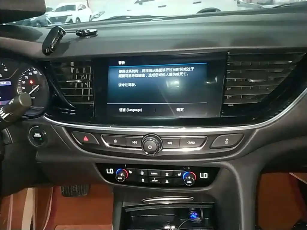 Buick Regal — миниатюра 13