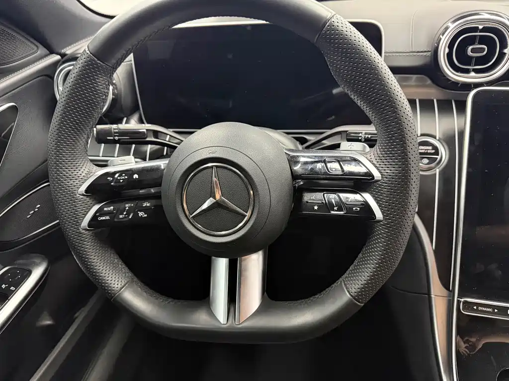Mercedes-Benz C-Class — миниатюра 13