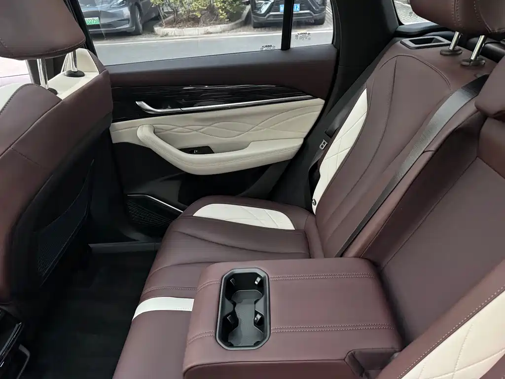 Geely Xingyue L — миниатюра 14