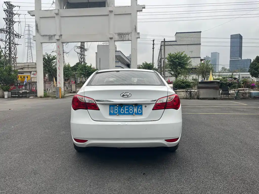 Hyundai Elantra 2011 1.6L AT Comfort