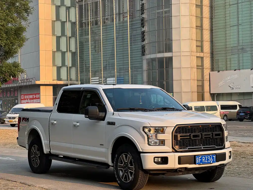 Ford F-150 Raptor — миниатюра 2