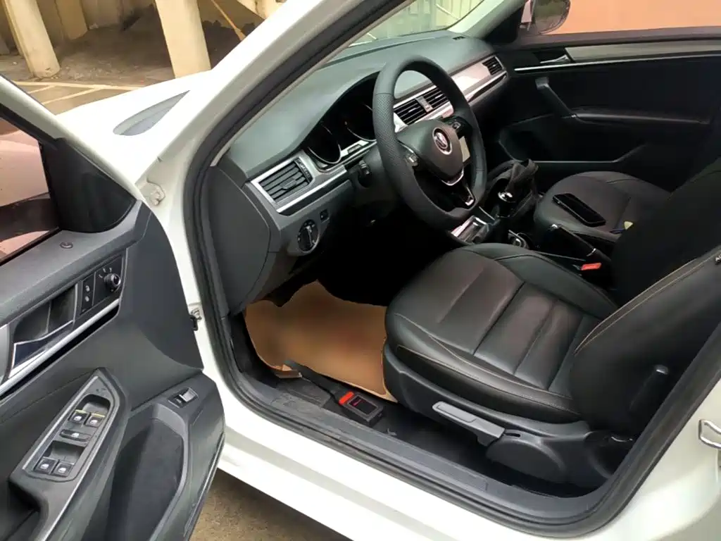 Volkswagen Bora — миниатюра 16