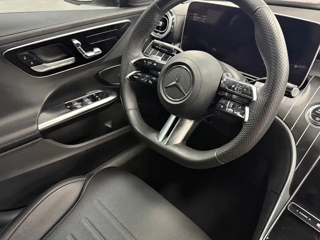 Mercedes-Benz C-Class — миниатюра 4