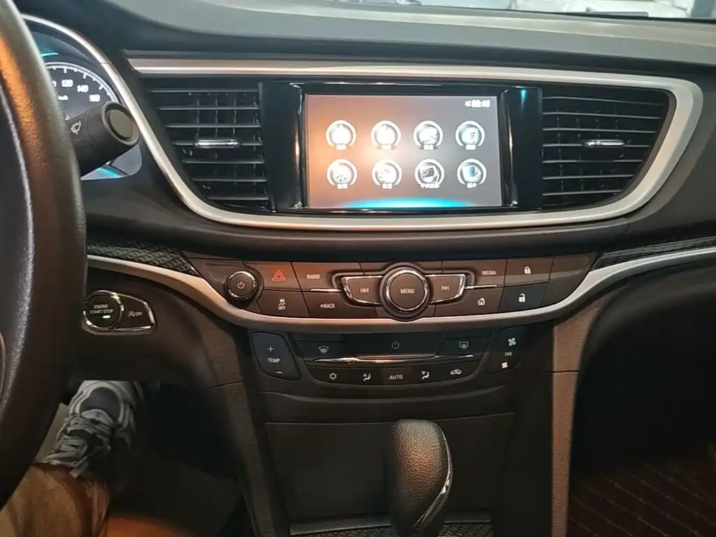 Buick Excelle — миниатюра 13