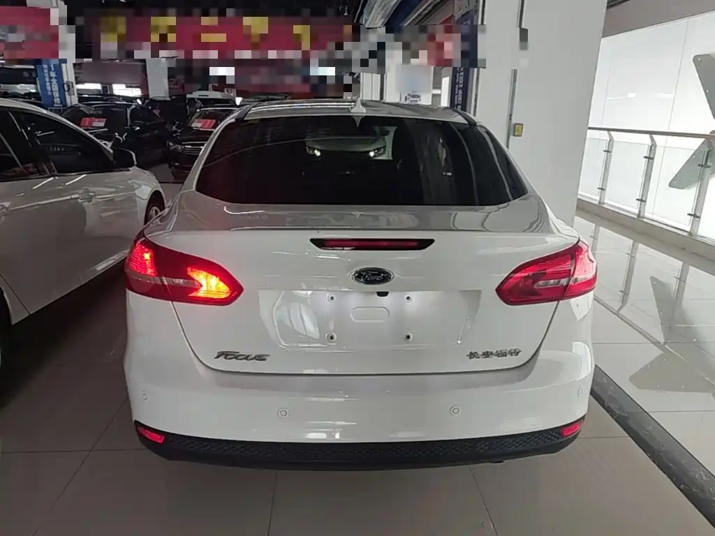 Ford Focus — миниатюра 6