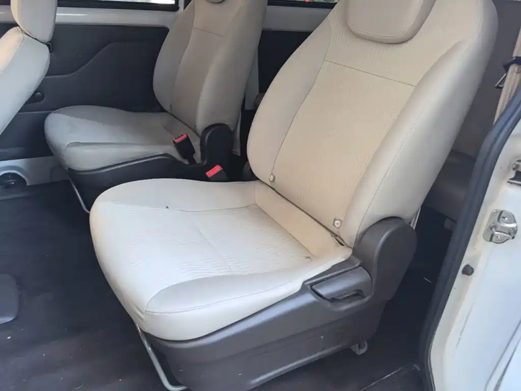 Wuling Hongguang V — миниатюра 17