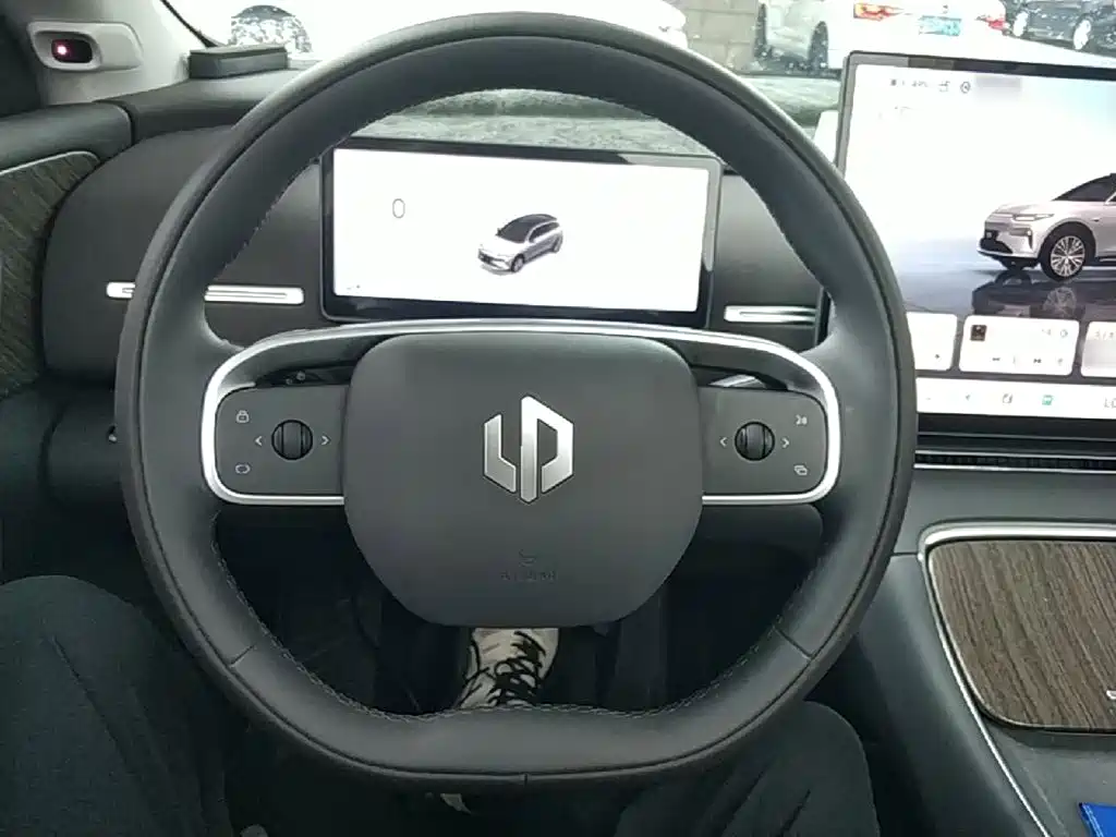 Leapmotor Leapmotor C11 — миниатюра 11